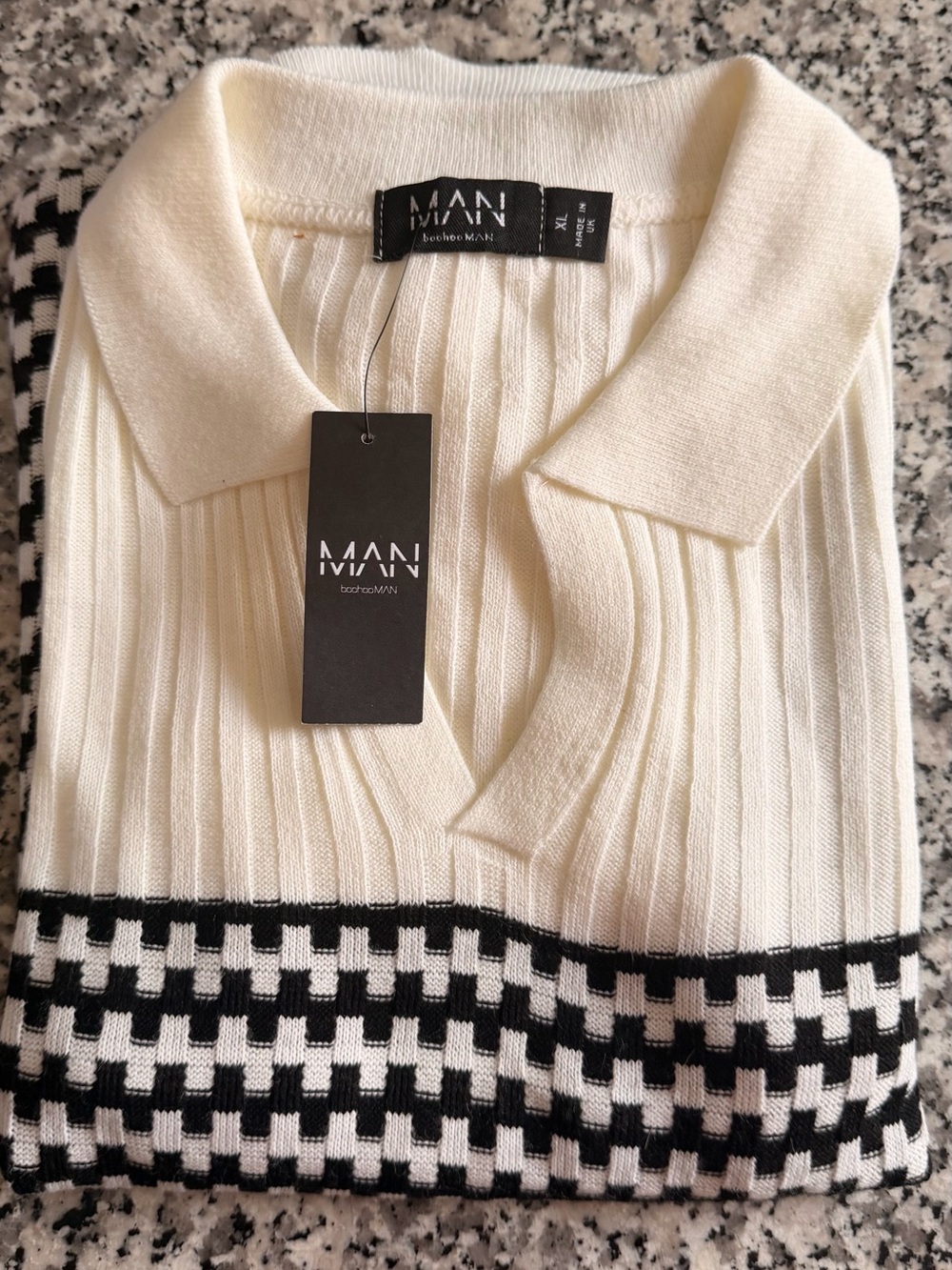 Boohoo Cream Ribbed V‑Neck Polo Sweater with Black Houndstooth Trim